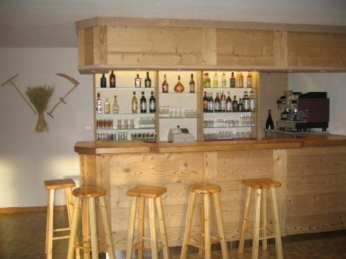 Alpen Roc Hotel Morzine Exterior photo