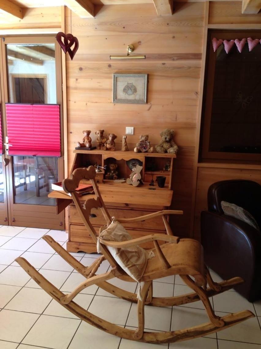 Alpen Roc Hotel Morzine Room photo