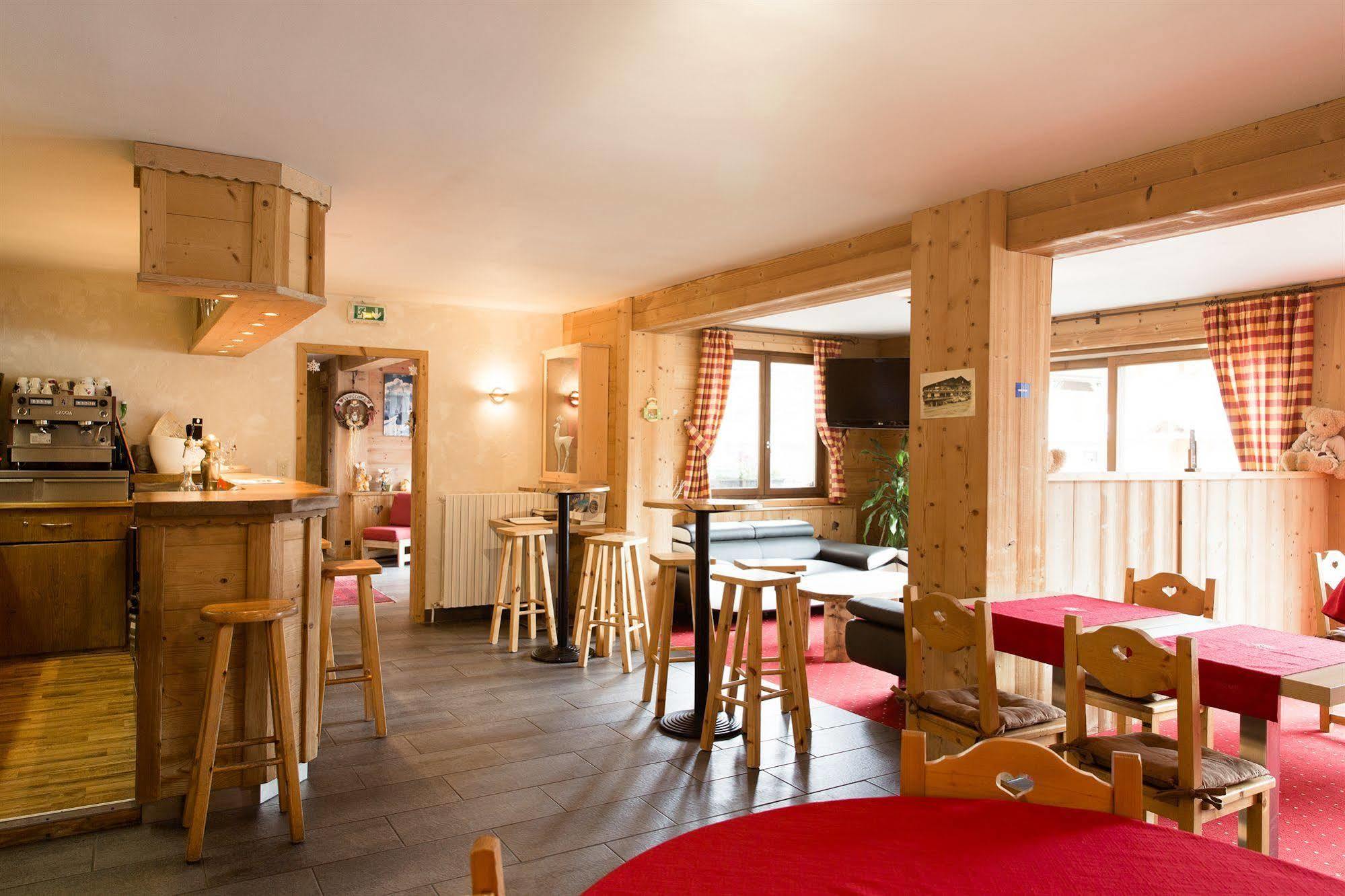 Alpen Roc Hotel Morzine Exterior photo