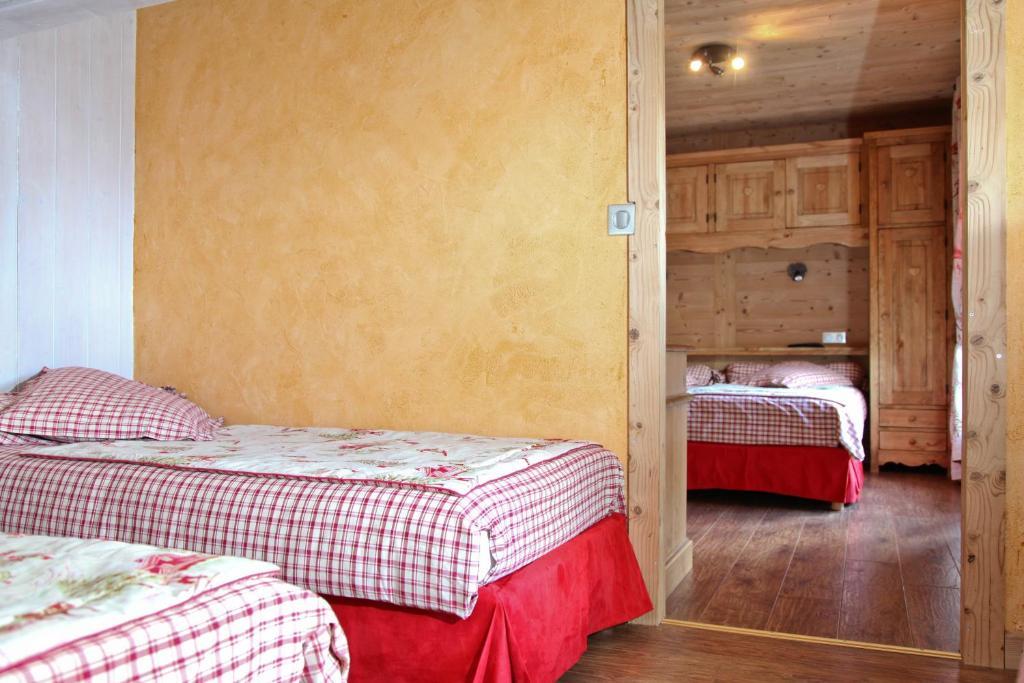 Alpen Roc Hotel Morzine Room photo